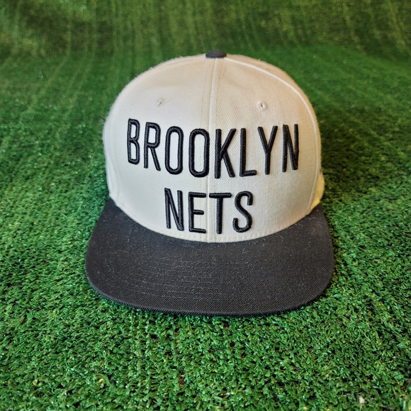 Brooklyn Nets Hat Cap Snap Back Adjustable Black Mitchell & Ness Adult One Size - Picture 2 of 11